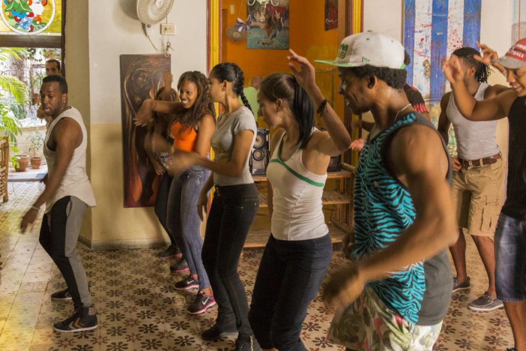 Stage Salsa Cuba
