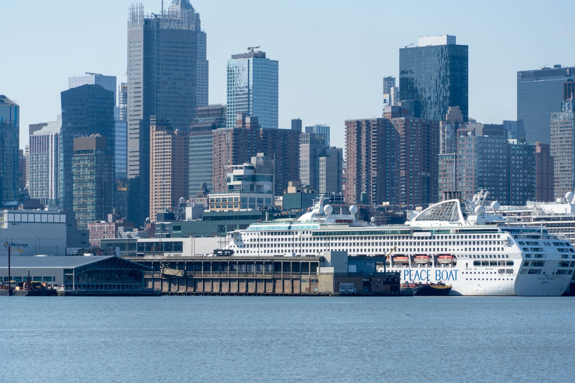 9 février 1942 : le Normandie chavire dans l'Hudson à New York