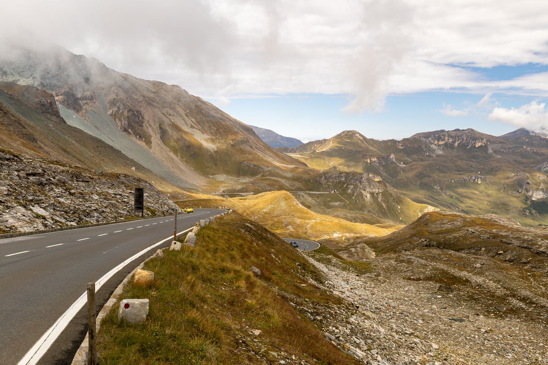Col de la Bonette : une boucle à 2802 m ajoutée en 1961