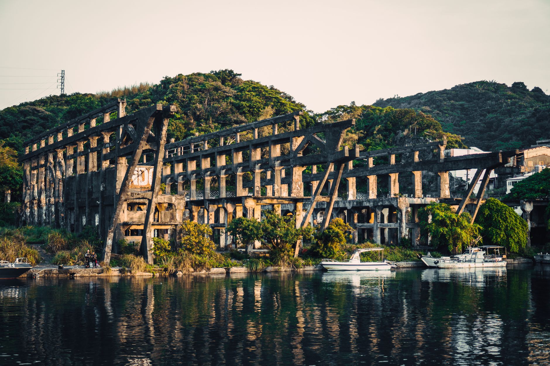 Hashima : 5 259 habitants sur 6,3 hectares, record de 1959