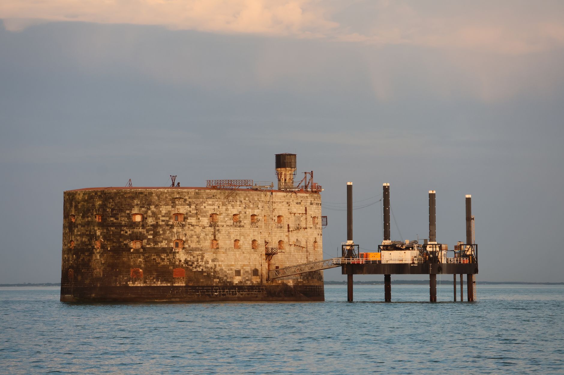 Sealand, le fort de 1942 devenu micro-État en mer du Nord